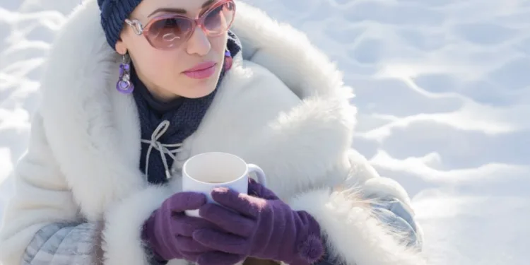 FASHION OUTFITS FOR WOMEN IN WINTER